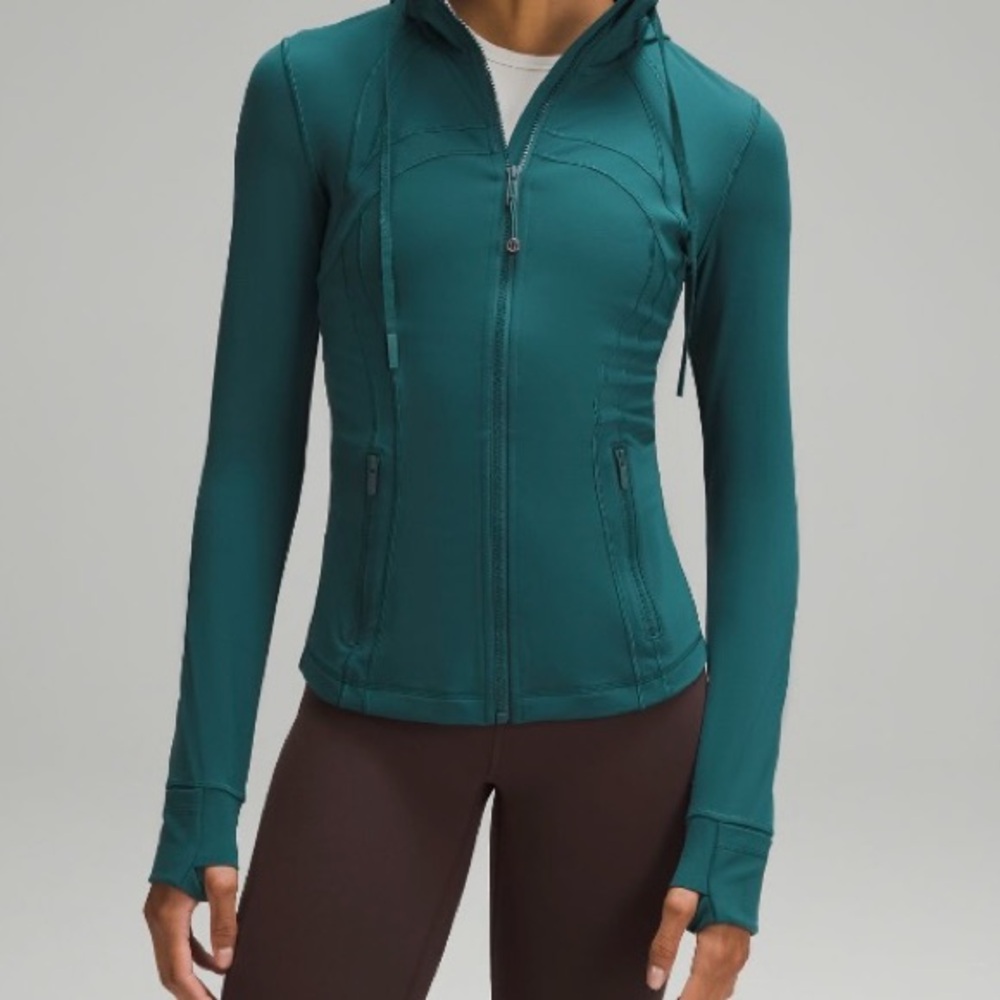 Lululemon set 
Define jacket 
Align leggings